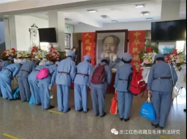 【振奋】毛主席又登上微博热搜，45年了中国人民没有忘记他