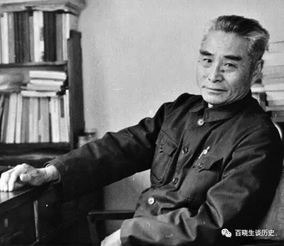 黄维晚年参观毛主席的作战室，感叹道：国民党该败，我输得不冤