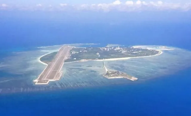 孟彦：美航母逼近黄岩岛，解放军海空兵力战备警巡
